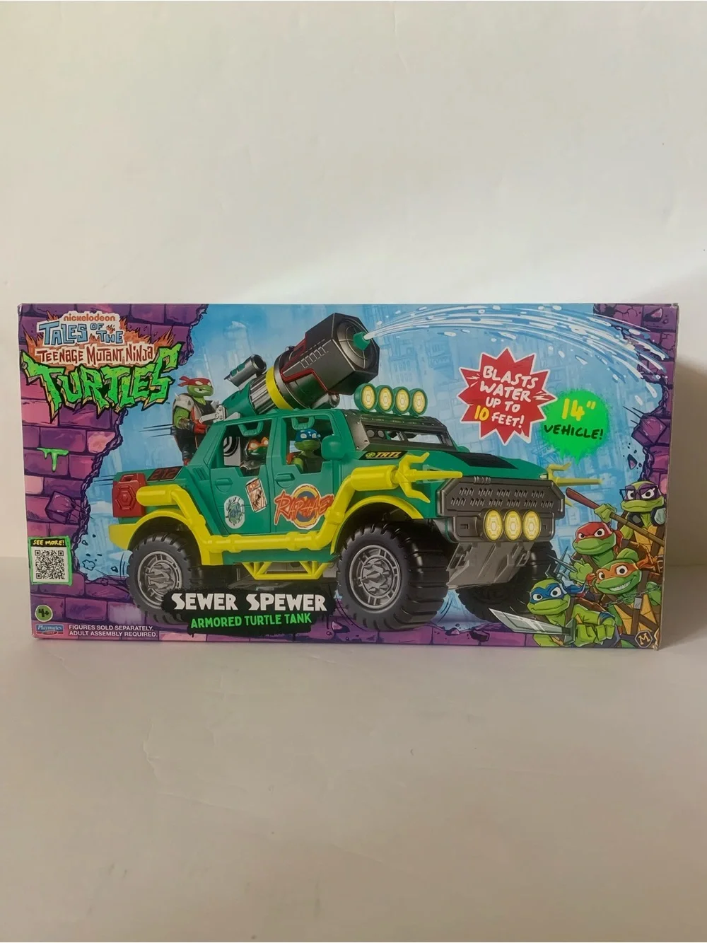 NIB. NICKELODEON TMNT Sewer Spewer Armored Turtle Tank